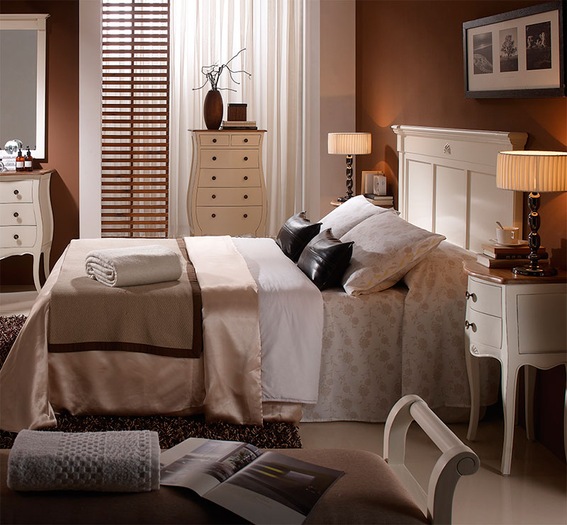 Mesitas de noche vintage y mobiliario de dormitorio estilo clasico