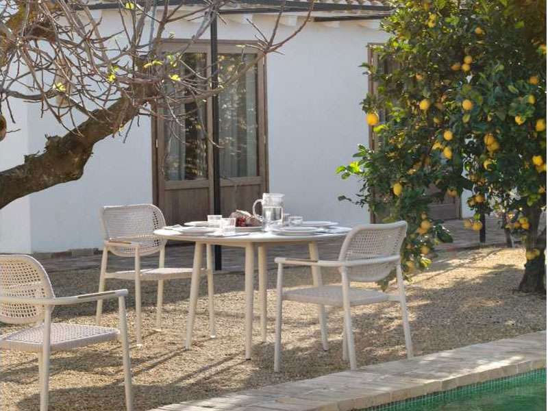 Mesa y Sillas de Jardin Gama Alta