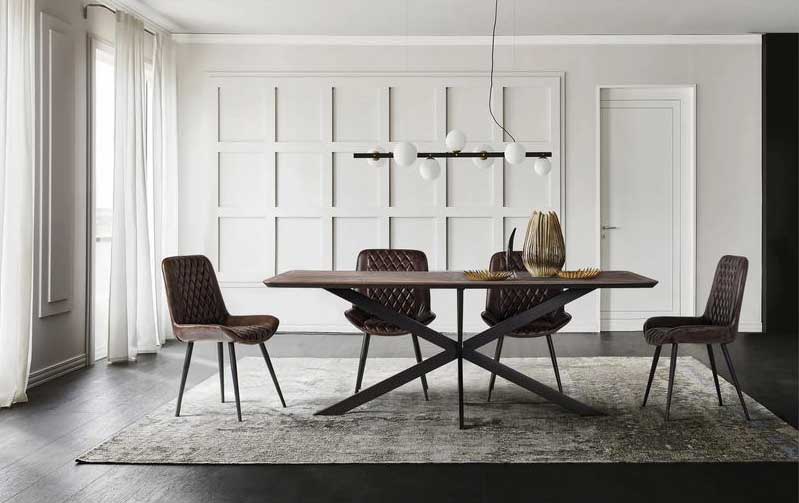 Mesa y Sillas Comedor Industrial Serie Colmar