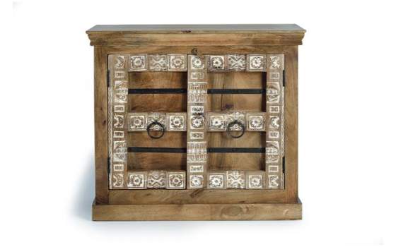 Aparador Rustico 2 Puertas Decoradas con Tallas y Metal Albalda