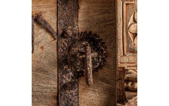 Arcon Baul Artesanal Rustico Tallado Serie Phalodi