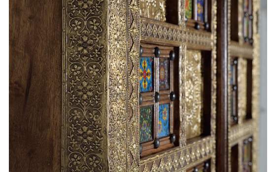 Armario Etnico 2 Puertas con Ceramica Bronce Repujado Aichen