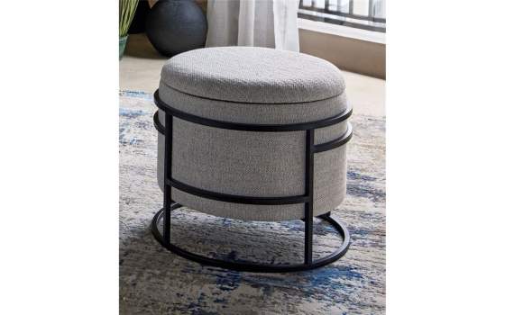 Banqueta Puff Redonda Acero y Tapizado Pure Averbach Banqueta Puff Redonda Acero y Tapizado Pure Averbach