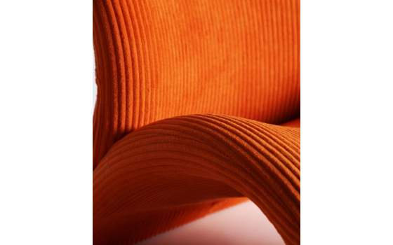 Butaca Moderna Baja Para Salon Tapizada Naranja Aprivas