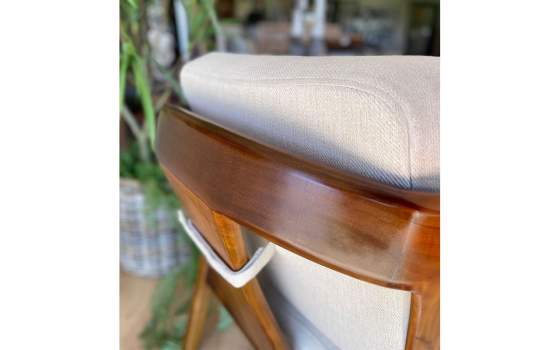 Butaca sillon Colonial Actual Madera Maciza Con Cojines