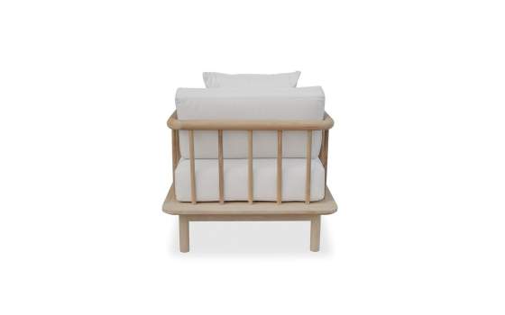 Butaca Teca Barrotes Asiento Respaldo Tapizado - Serie Ardey