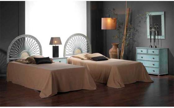 Comoda de Rattan 5 Cajones