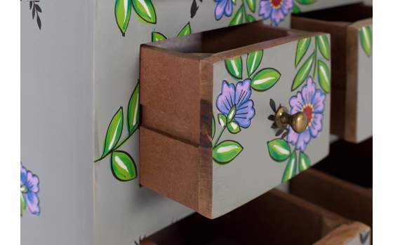 Comoda Pequeña Gris 9 Cajones Decorados con Flores Serie Alverit