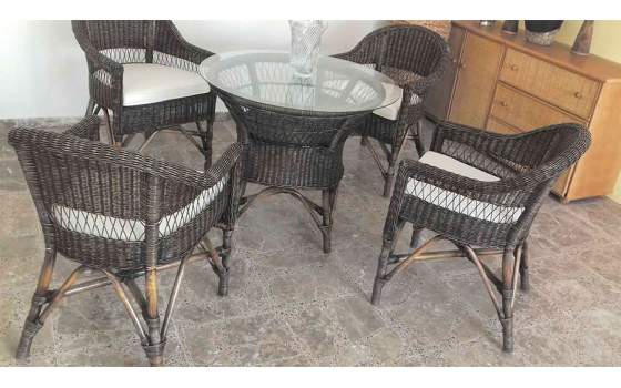 Conjunto 4 Sillones y Mesa Tejido Medula Serie Aneisa