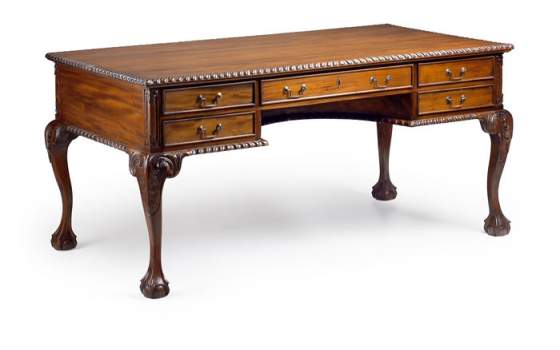 Escritorio Colonial Chippendale 5 Cajones