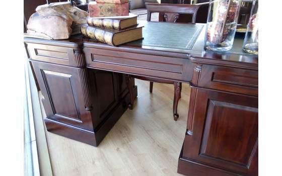 Escritorio Colonial Panter 6 Cajones 1 Puerta