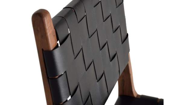 Juego 2 Sillas Madera y Tapizado Cuero Negro Serie Adevar