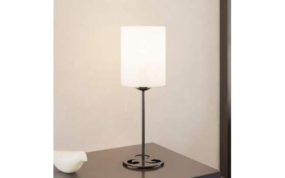 Lampara Pie Mesita Moderna en Forja y Acero Dakota