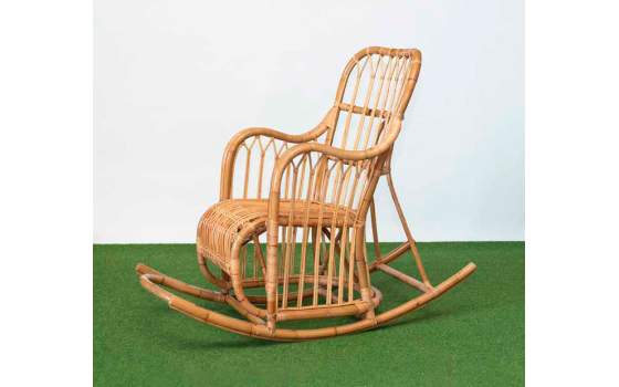 Mecedora Respaldo Alto Rattan Natural Jardin Serie Arismas