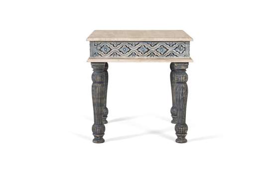 Mesa Auxiliar Cuadrada Estilo Etnico Tallada y Pintada Altorf