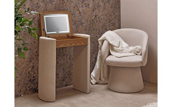 Mesa Tocador con Let Madera y Tapizado Beige Serie Classit Mesa Tocador con Let Madera y Tapizado Beige Serie Classit