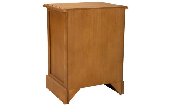 Mesita de Noche con 3 Cajones Colonial Actual Serie Areast Mesita de Noche con 3 Cajones Colonial Actual Serie Areast