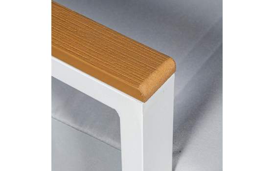 Set Sofa, 2 Sillones Mesa Aluminio Blanco Resina Serie Adarbe