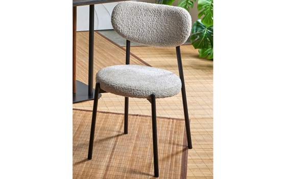 Silla Basica Tapizada Rizo Suave Beige Patas Metal Serie Maui