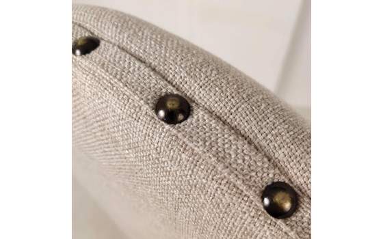 Silla Comedor Tapizada Remaches con Tachuelas Atlanta
