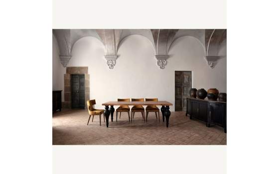 Silla Contemporanea Dozza Tapizada Tachuelas Serie Zenica