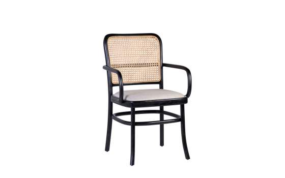 Sillon Clasico Negro Asiento Tapizado Respaldo Rejilla Aresisat