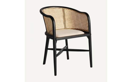 Sillon Contemporaneo Madera Rejilla Tapizado Negro Serie Nuchis