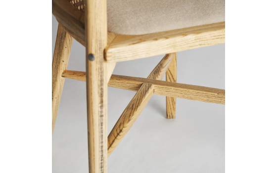 Sillon Contemporaneo Madera Rejilla Tapizado Serie Nuchis