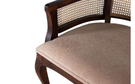 Sofa 2 Plazas Clasico Acacia Nogal Tapizado y Rejilla Allamin