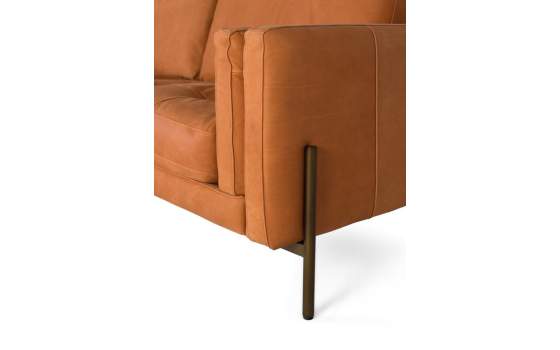 Sofa Actual Piel Marron Patas Metal Serie Alduan