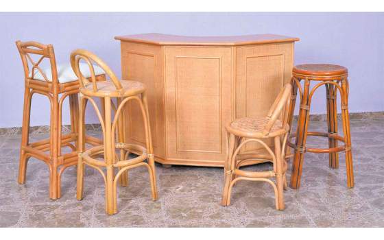 Taburete y Silla de Bar en Rattan y Rejilla Serie Asitans