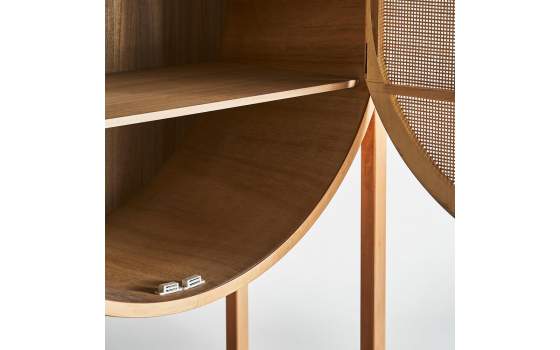 Vitrina Armario 2 Puertas Madera y Rattan Estilo Actual Bracke